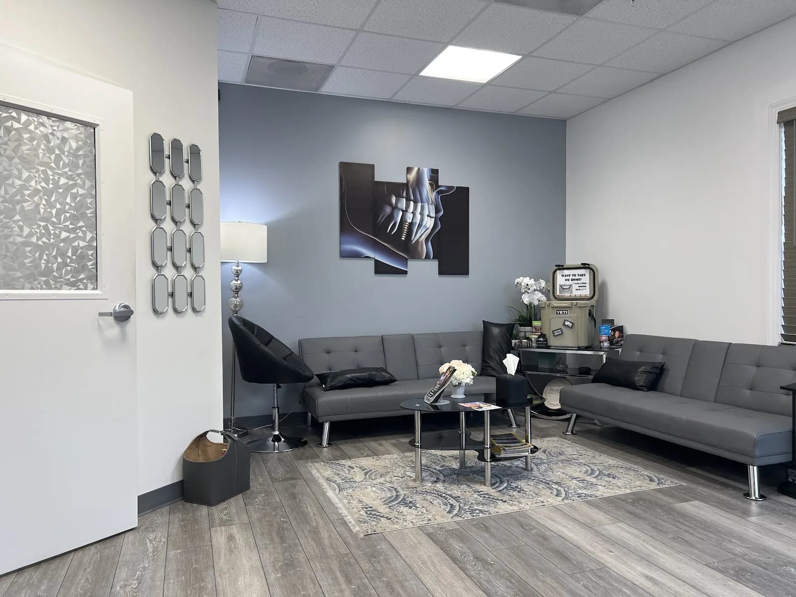 The waiting room at Advanced Dental Care of Fredericksburg
